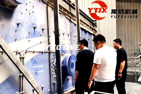 直線振動(dòng)篩與圓振動(dòng)篩最主要的區(qū)別就是工作原理一樣嗎？